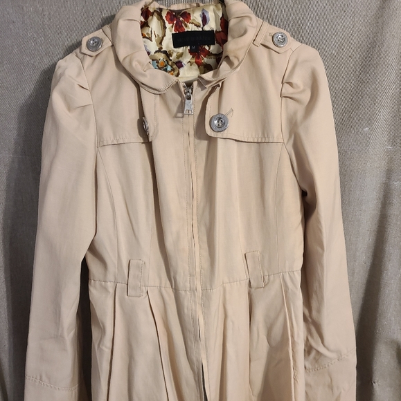 Light jacket - Picture 2 of 4